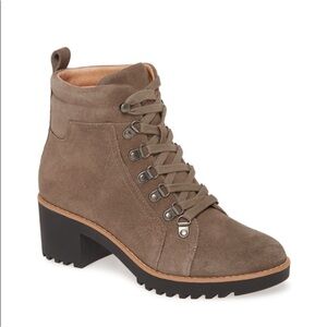 Caslon Jadey Water Resistant Boot